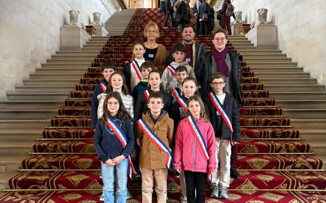 Un voyage à Paris instructif pour les membres du Conseil Municipal Enfants