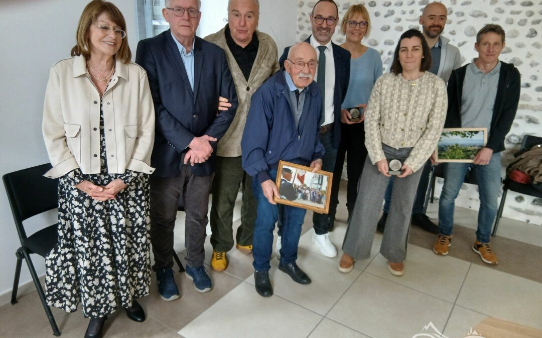 Six bénévoles mis en lumière par la municipalité