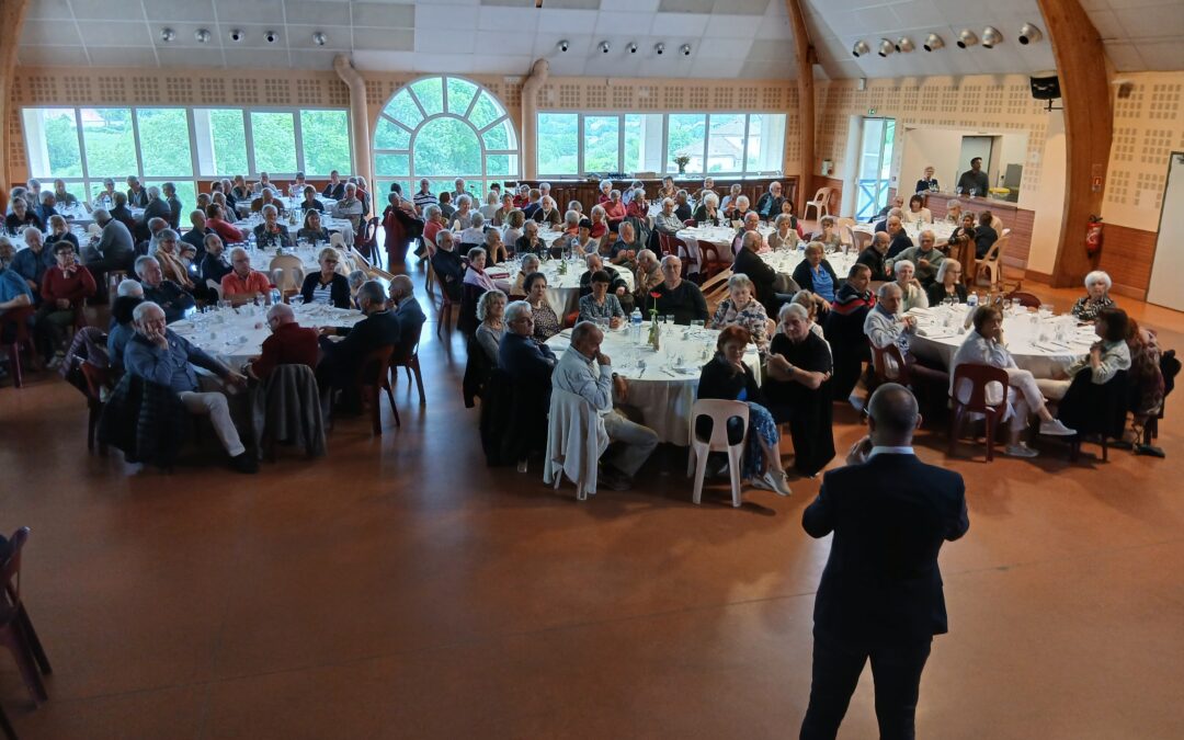 Plus de 160 aînés à la fête